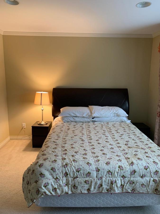 Maple Guesthouse Vancouver Экстерьер фото